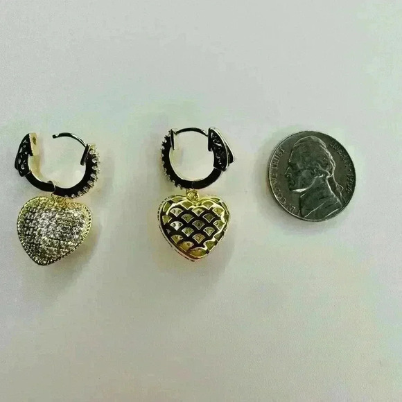 18K Gold Pave Heart Earrings ( Video shows the beauty of these) - Picture 3 of 7